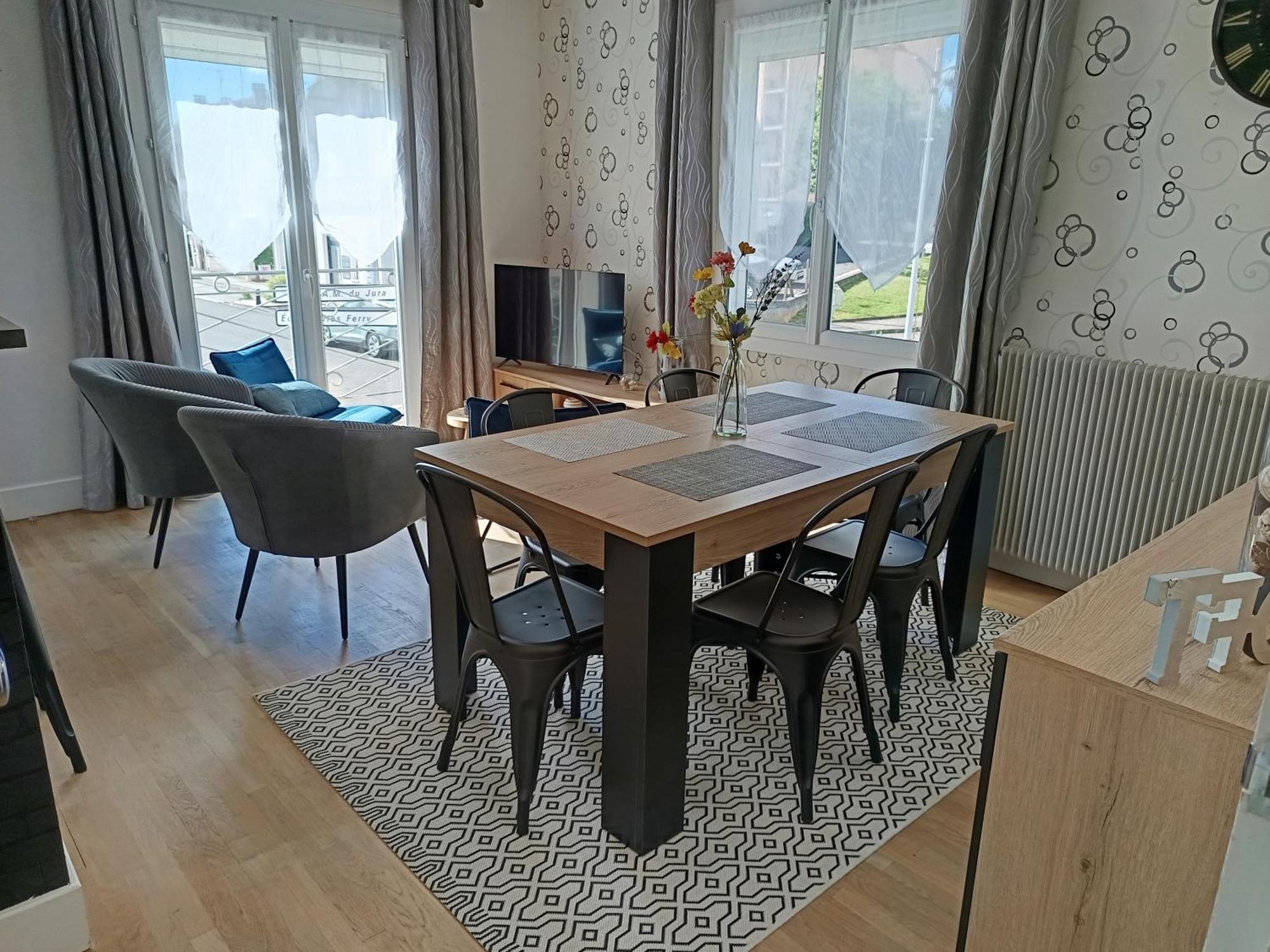 Maison De Ville 70M² Champagnole Ngoại thất bức ảnh